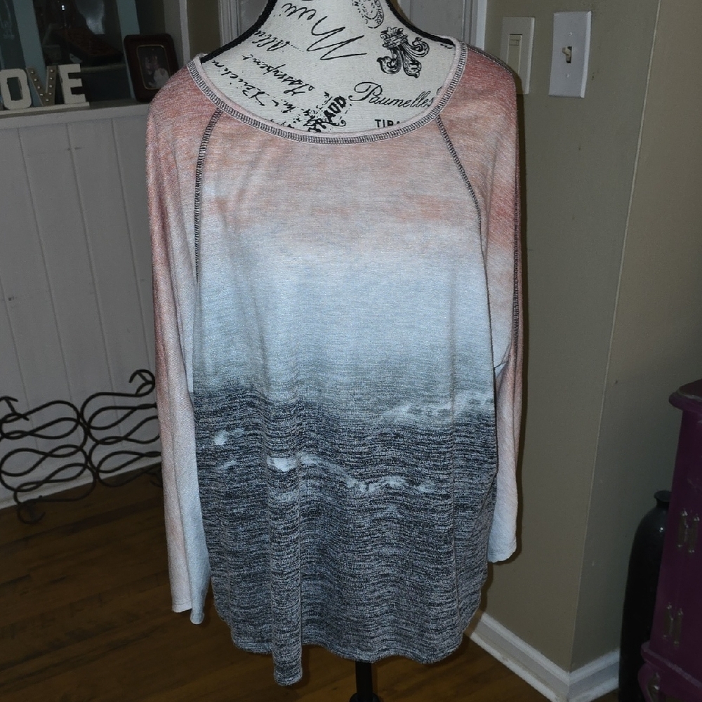 3/$20 Cato Pink and Gray Gradient Long Sleeve Top